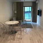 Mennica アパート ワルシャワ